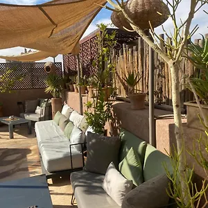 dar-73.marrakeshhotelsmorocco.com/
